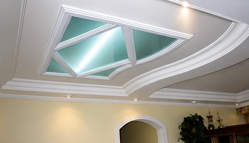 Forros de gesso com sanca e iluminação